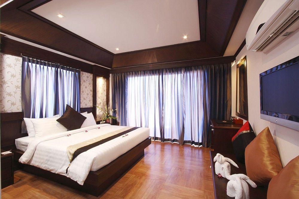 Rayaburi Hotel, Patong Екстер'єр фото