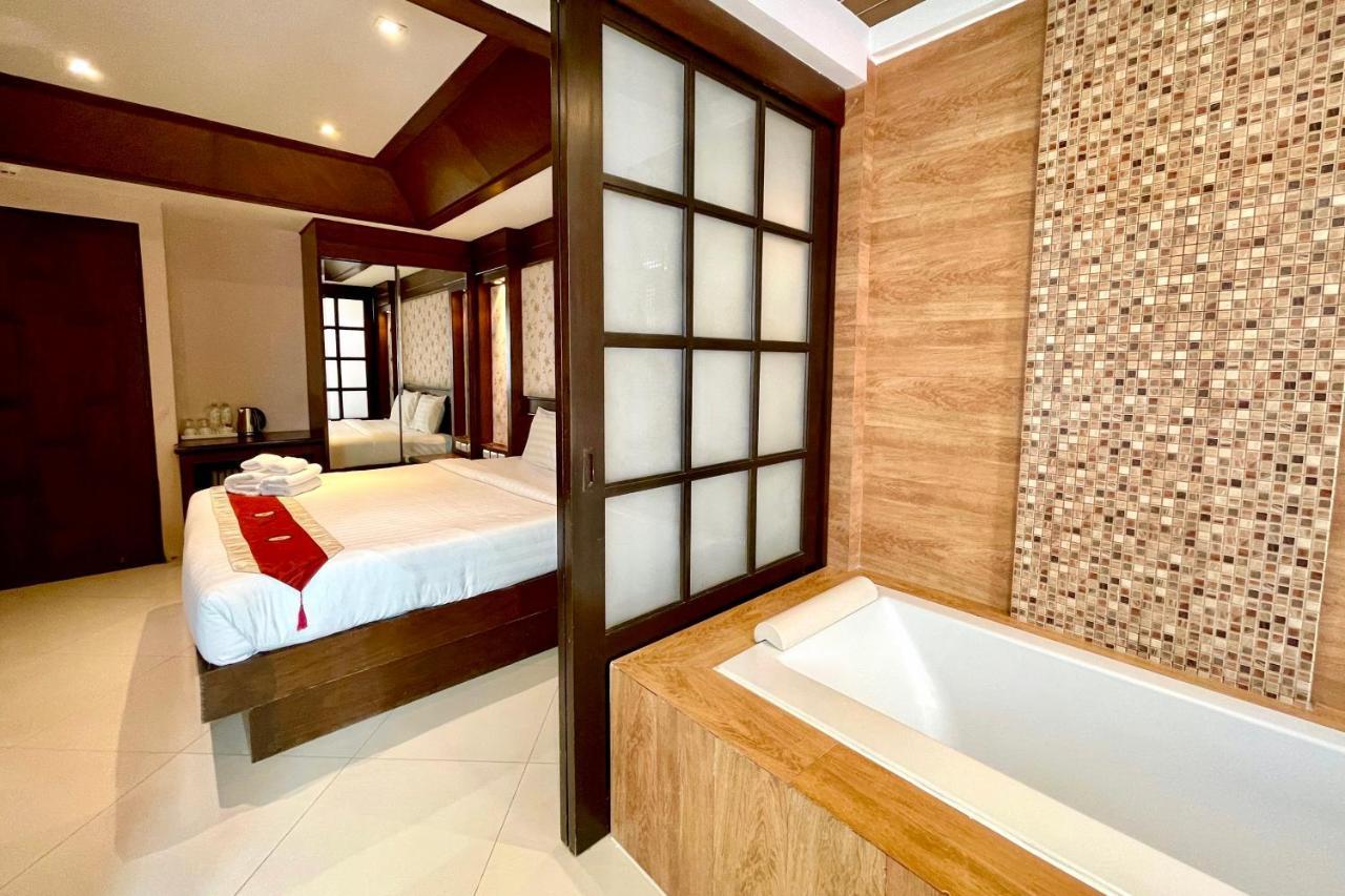 Rayaburi Hotel, Patong Екстер'єр фото