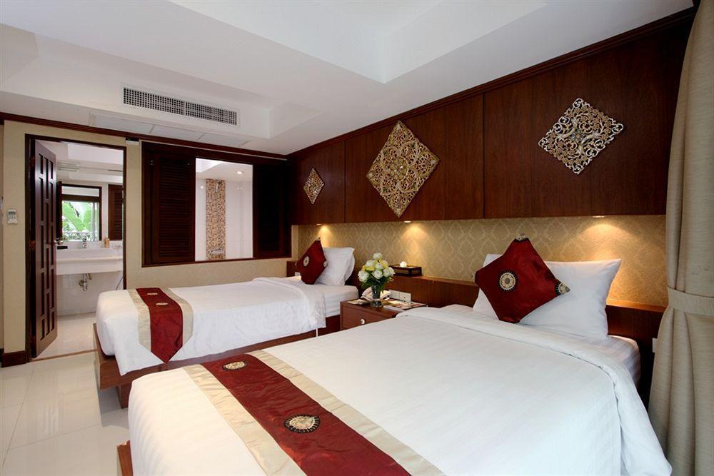Rayaburi Hotel, Patong Екстер'єр фото