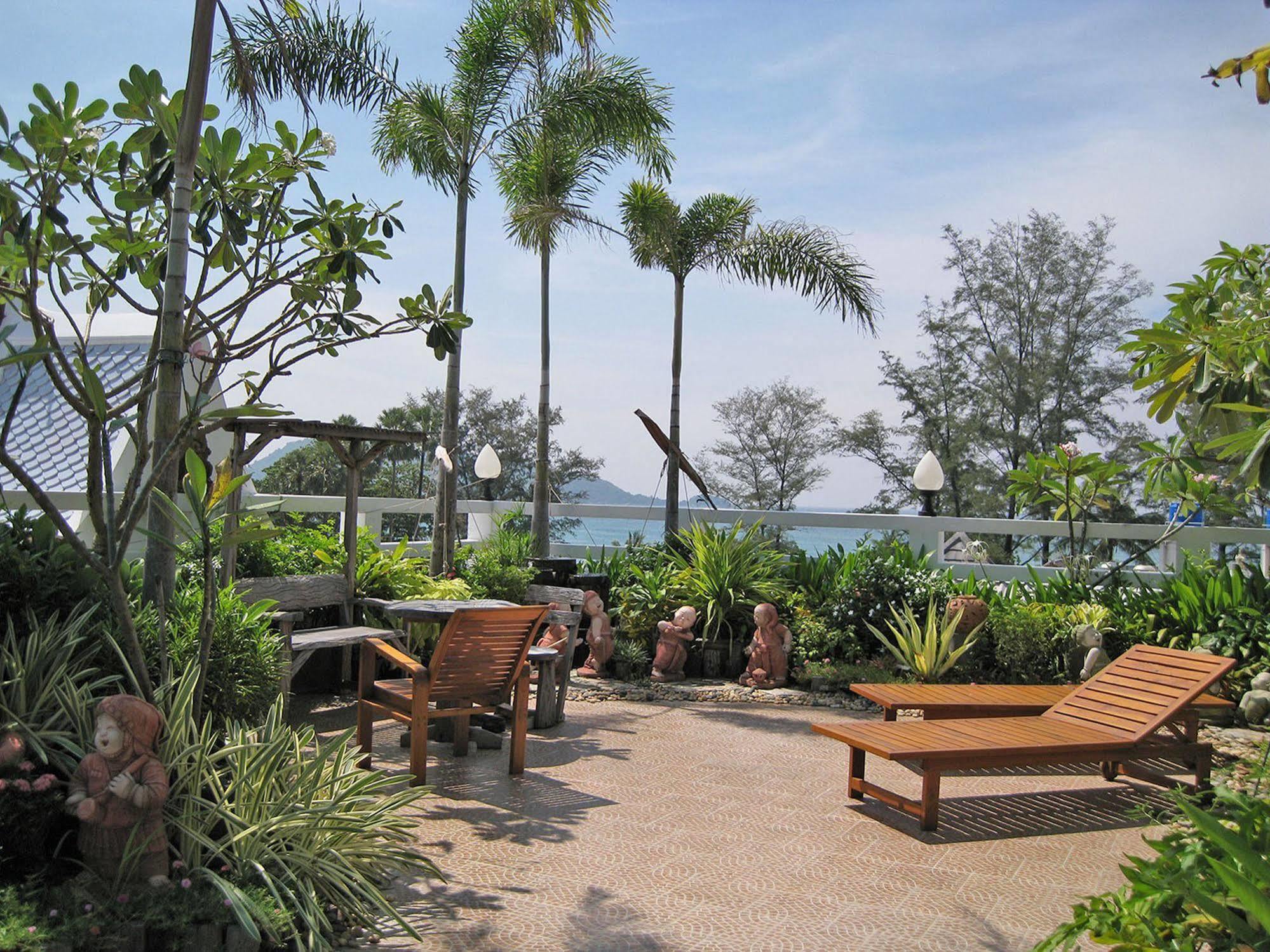 Rayaburi Hotel, Patong Екстер'єр фото